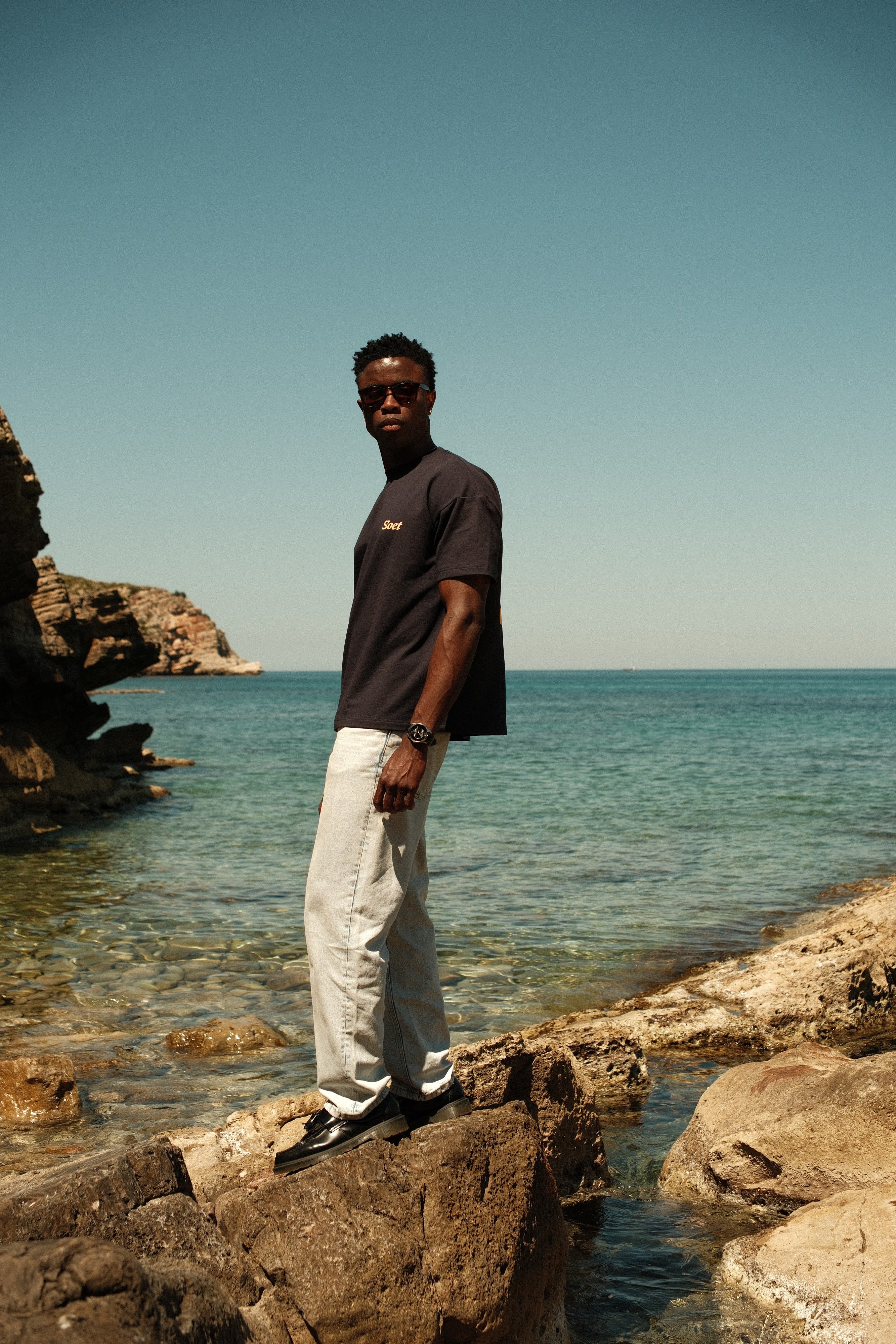 Crest Logo T-Shirt - Navy blue